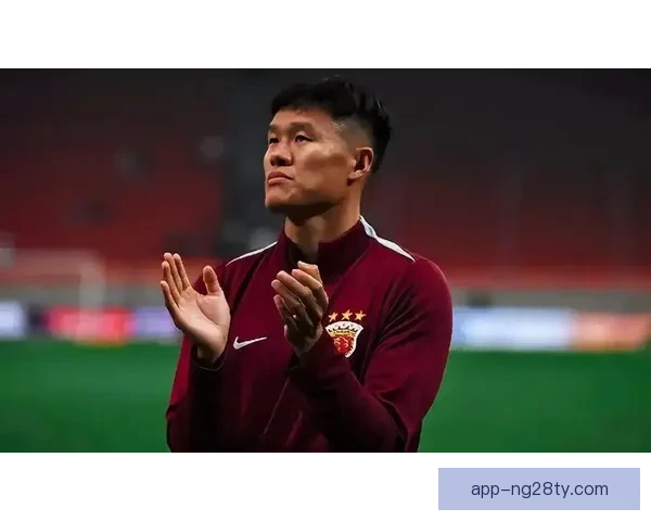 李昂加盟大连英博提升后场实力